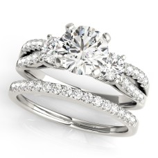 Vera  (Ring Special Offer) Regular $2975.00 Now $2250.00 - 2.50 carats (Ring and Setting)